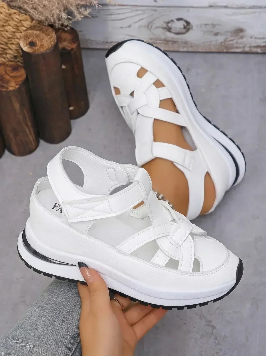 Duna™ Orthopedic Wedge Sneakers