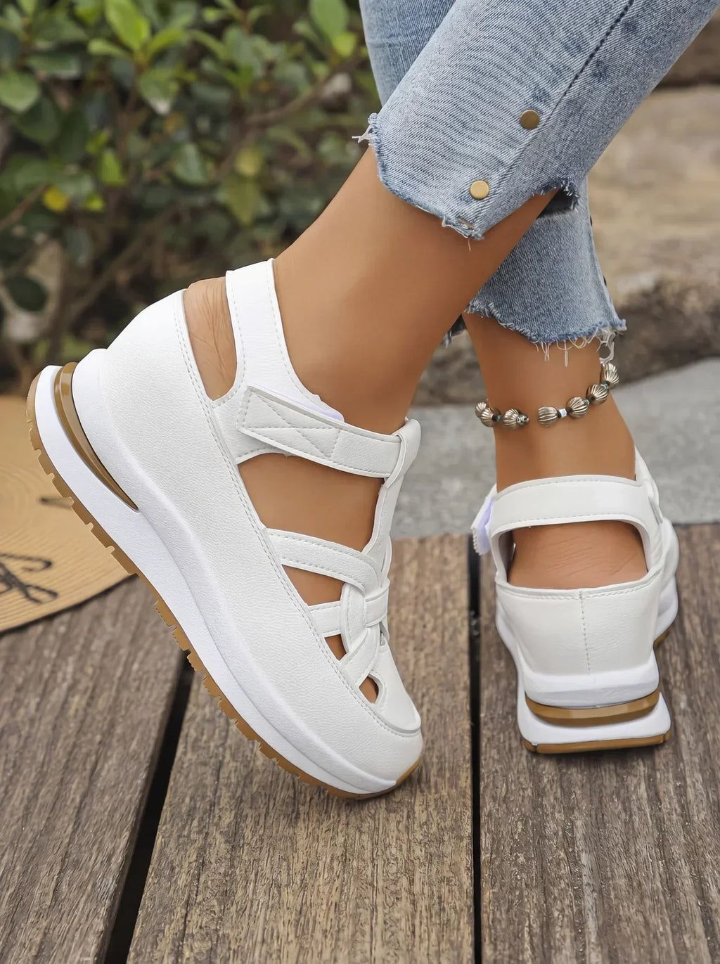 Duna™ Orthopedic Wedge Sneakers