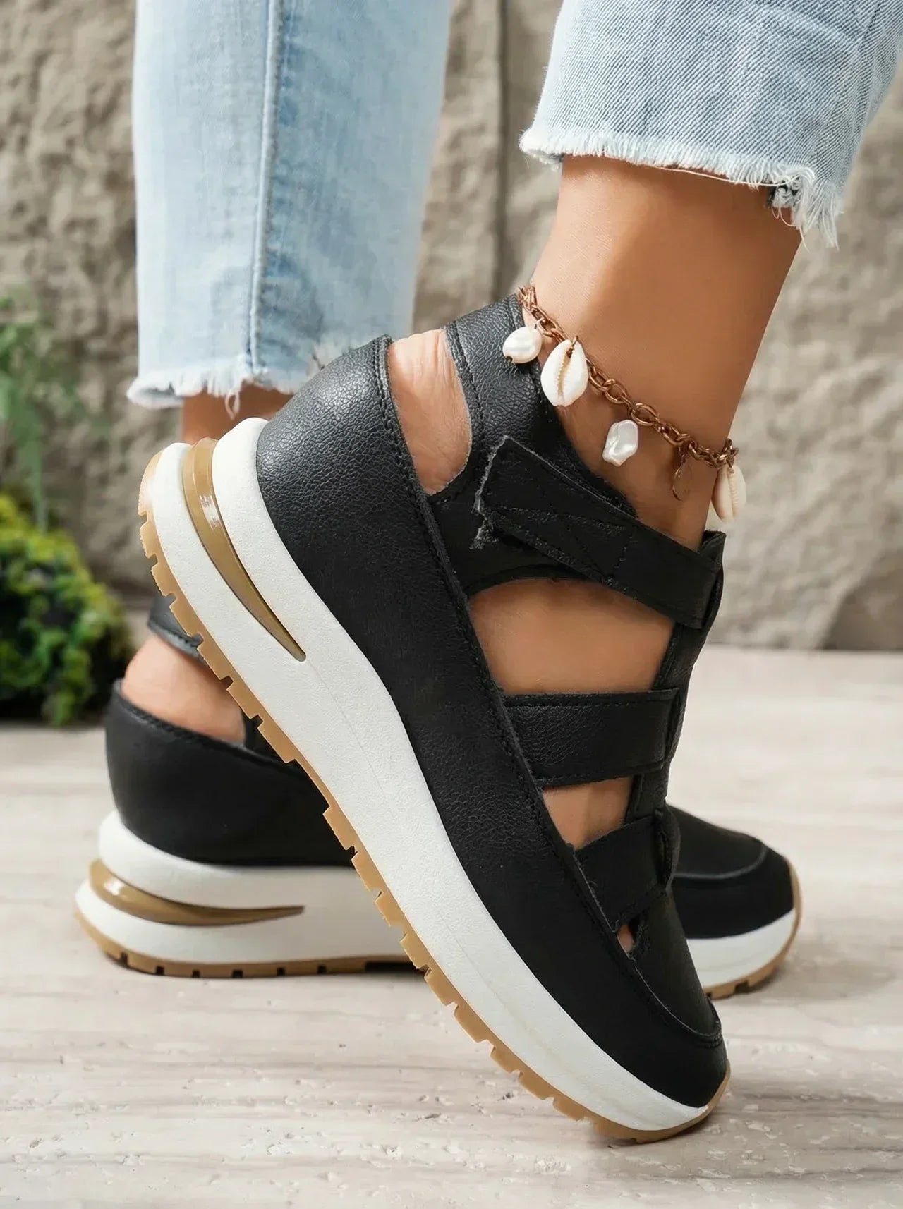 Duna™ Orthopedic Wedge Sneakers