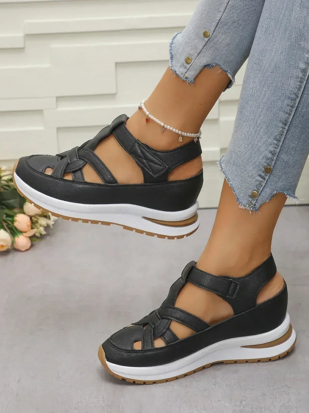 Duna™ Orthopedic Wedge Sneakers
